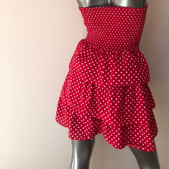 Red and white polka dot strapless dress! 💋 size 2 - Picture 4 of 4